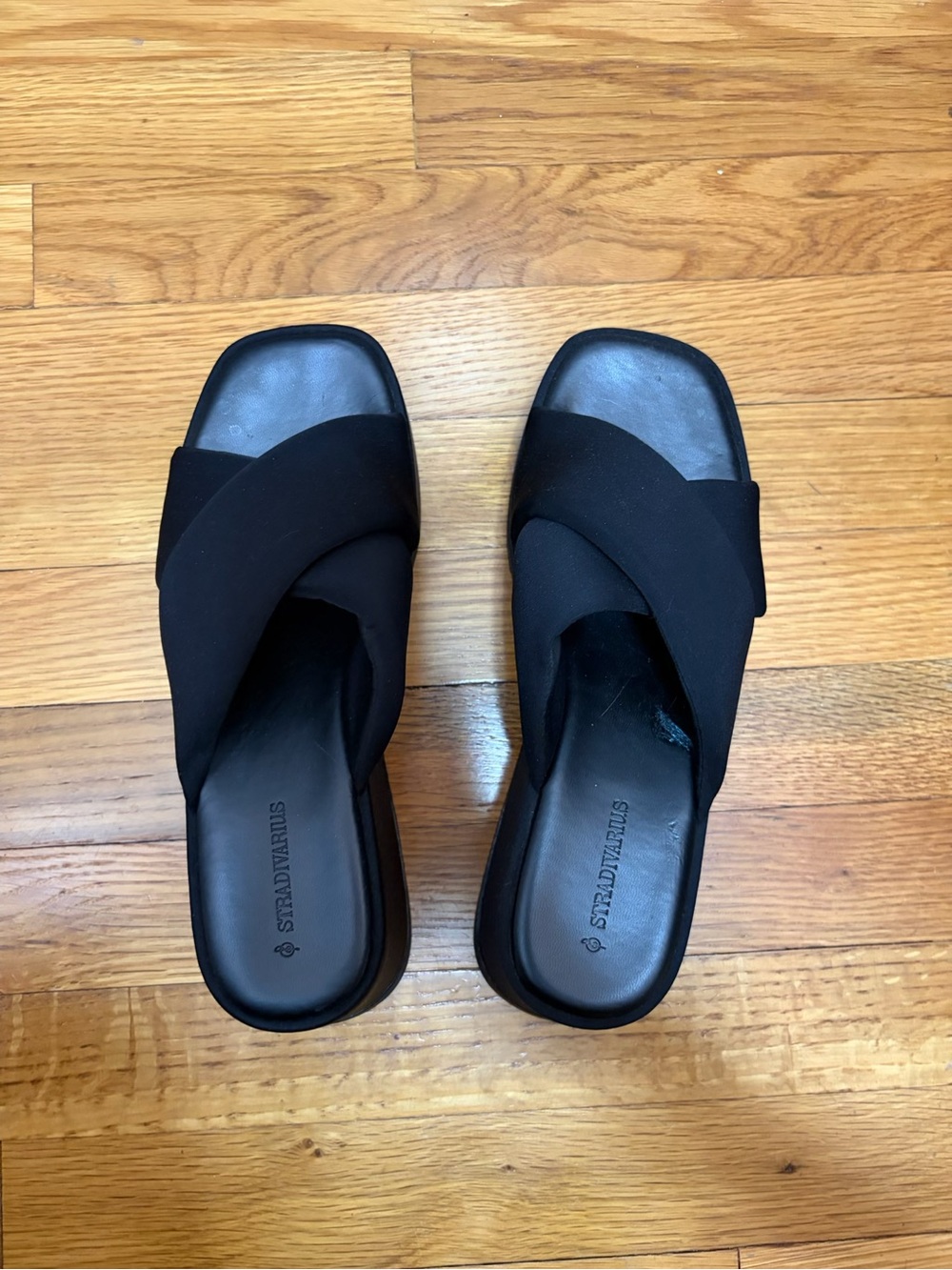 Stradivarius black platform sandals